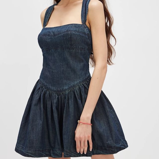 Washed Slim-Fit Denim Square-Neck Sleeveless Dress Mini