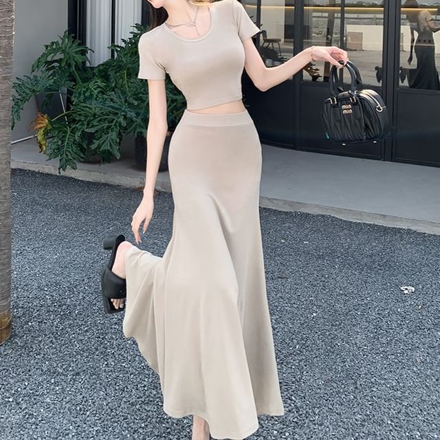 Short-Sleeve Scoop Neck Solid Crop Tee & High-Waist Midi Flared Skirt Set