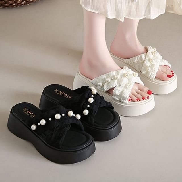 Slide Criss Faux Platform Pearl Sandals Cross