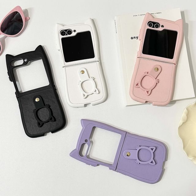 Cat Stand Phone Case