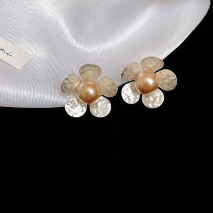 Flower Faux Pearl Stud Earring