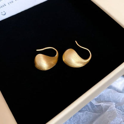 Droplet Hook Stud Earring