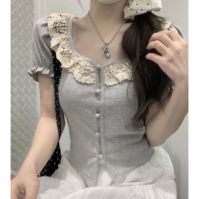 Puff-Sleeve Lace Trim Button Slim Fit Tee