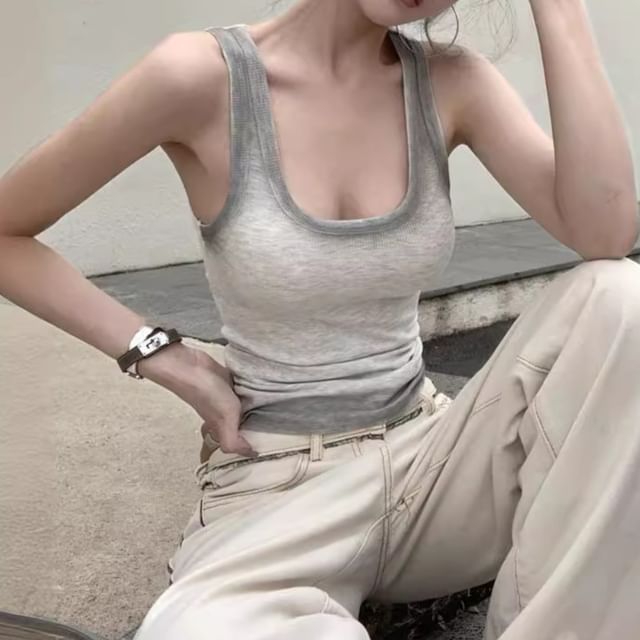 Scoop Neck Gradient Ribbed Slim Fit Tank Top