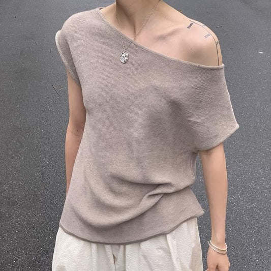 Short-Sleeve Knit Off-Shoulder Plain Top