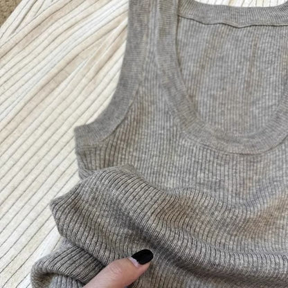 Scoop Neck Plain Knit Tank Top