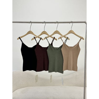 Spaghetti Strap Scoop Neck Plain Camisole Top