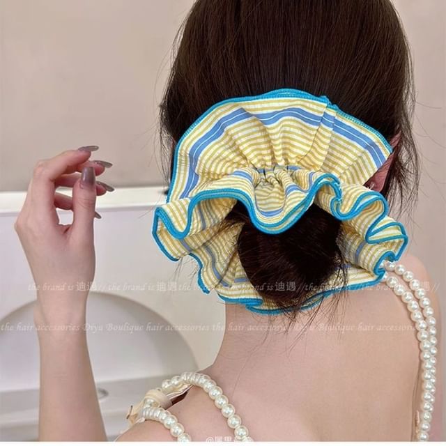 Scrunchie Ruffled Striped