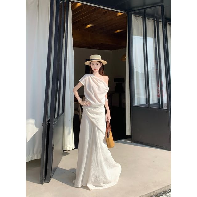 Sleeveless Off-Shoulder Top with High-Rise Smooth Flared Long Skirt