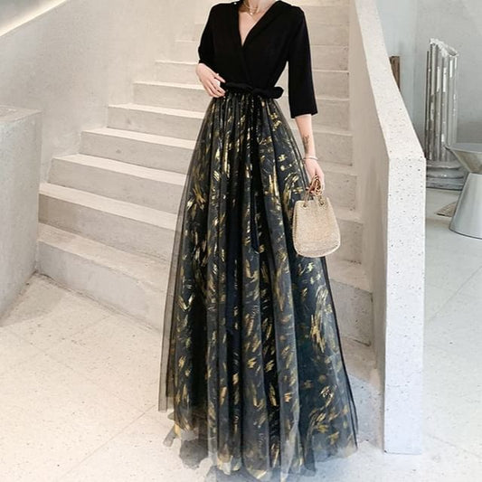 Floral 3/4-Sleeve Sheer Evening Gown Panel V-Neck