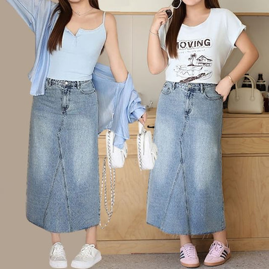 Plus Size Elevated Waist Faded Denim Midi Flared Skirt