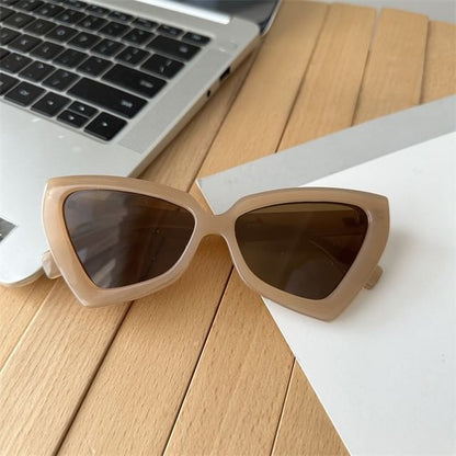 Oversized Cat-Eye Sunglasses