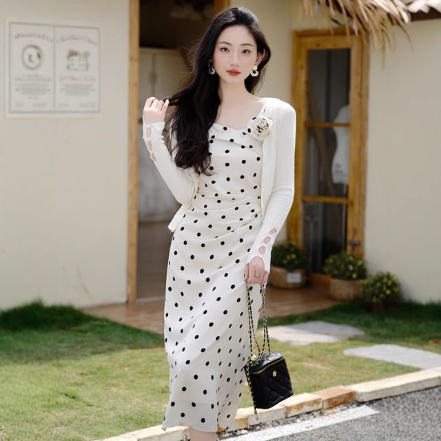 Short-Sleeve Square Neck Dotted Midi Bodycon Dress