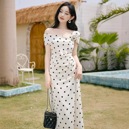 Short-Sleeve Square Neck Dotted Midi Bodycon Dress