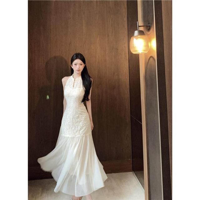 Sleeveless Halter Jacquard Midi Qipao / Light Jacket