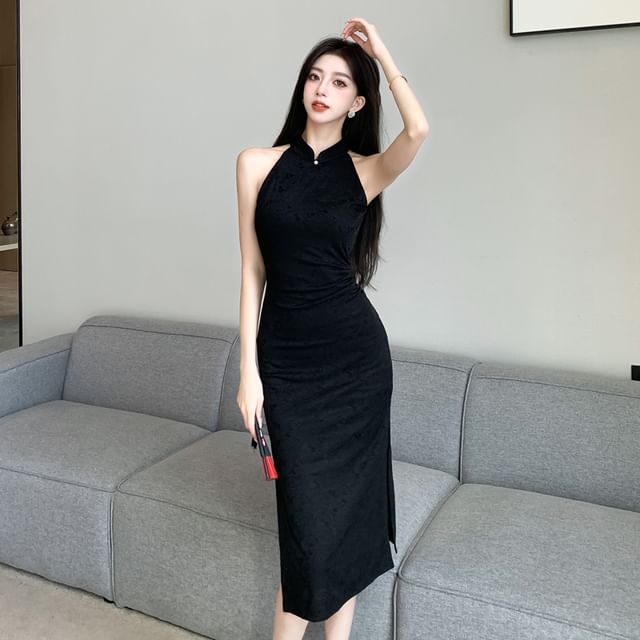 Sleeveless Plain Slit Midi Sheath Qipao