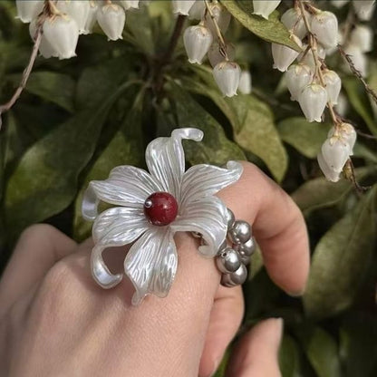 Pearl Alloy Faux Elastic Ring Floral
