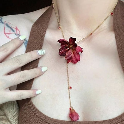 Alloy Lariat Petal Necklace