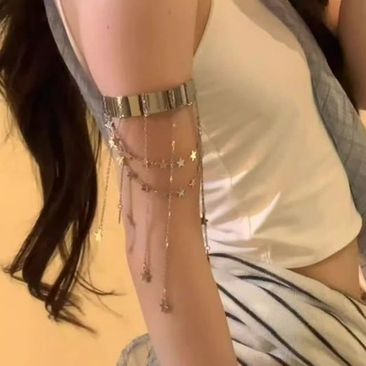 Fringed Armlet Star Open Alloy