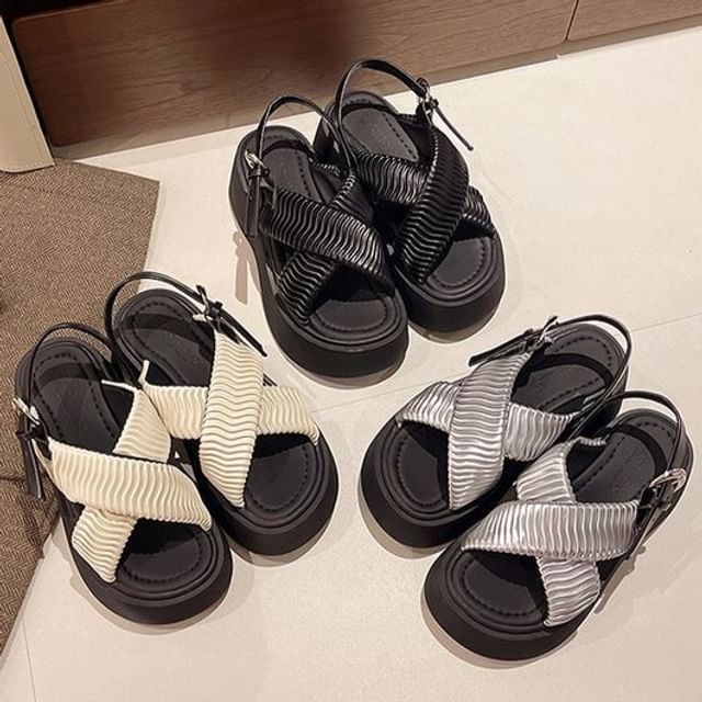 Criss Sandals Cross Platform