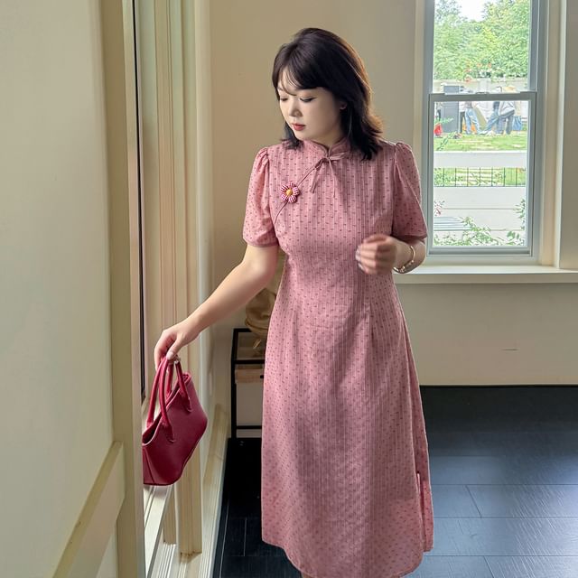 Plus Size Short-Sleeve Stand Collar Jacquard Flower Accent Midi A-Line Dress