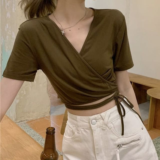 Plain Cropped V-Neck Short-Sleeved Top