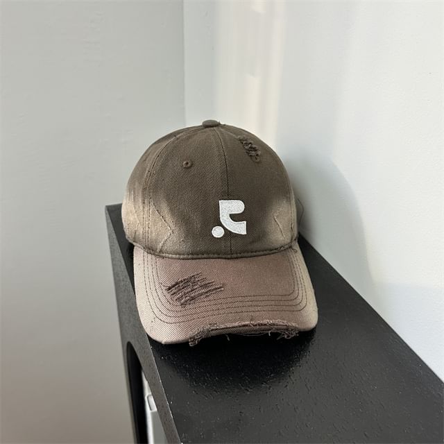 Distressed Baseball Cap Embroidered