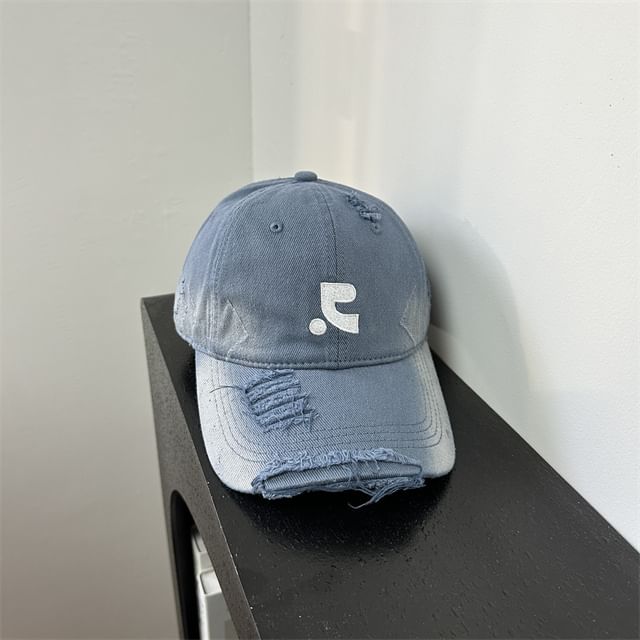 Distressed Baseball Cap Embroidered