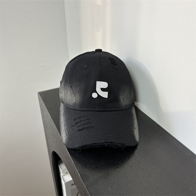 Distressed Baseball Cap Embroidered