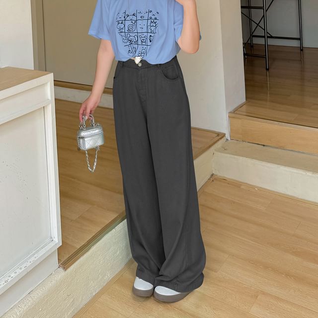 Plus Size High Rise Plain Wide Leg Jeans