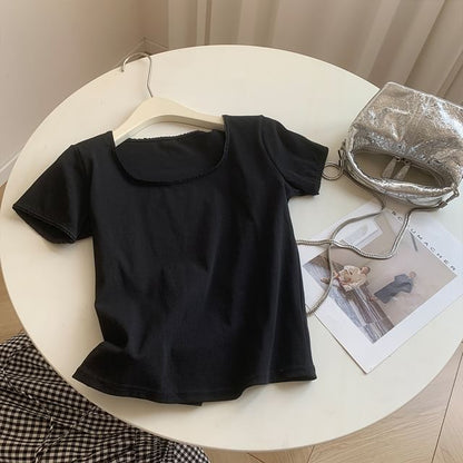 Square-Neck Plain Tee, Short-Sleeved