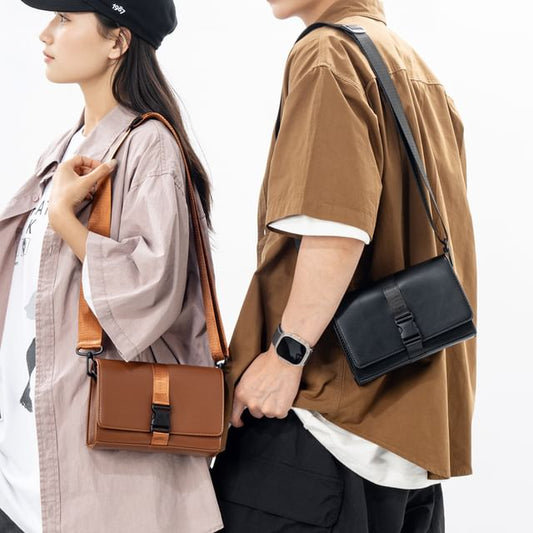 Bag Box Flap Crossbody Buckled