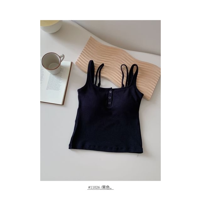 Open-Back Henley Tank with Padded Mock-Layer Cropped Slim Fit