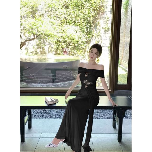 Off-Shoulder Lace Panel Cutout Mermaid Evening Dress
