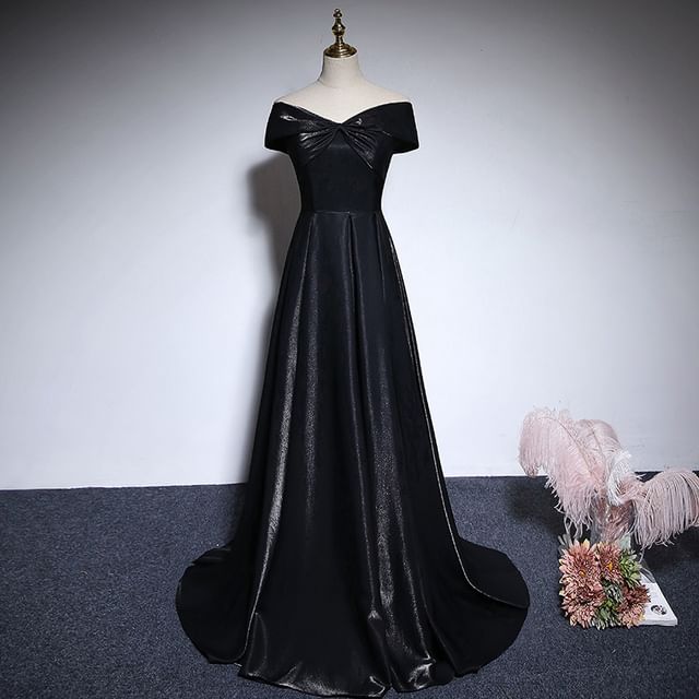 Off-Shoulder Plain A-Line Satin Evening Gown
