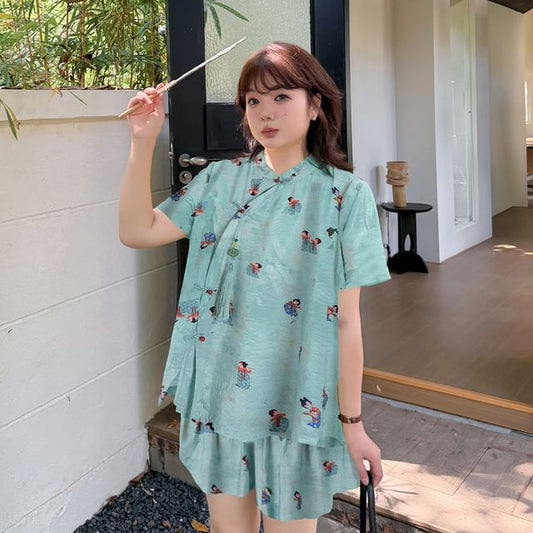 Plus Size Short-Sleeve Stand Collar Patterned Tassel Frog Buttoned Blouse / Elastic Waist Wide Leg Shorts
