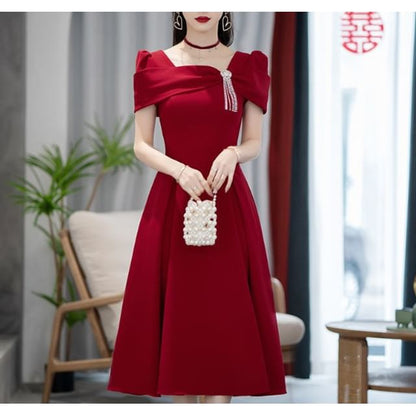 Short-Sleeve Square Neck Plain Rhinestone Accent Midi A-Line Cocktail Dress