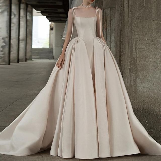 Wedding Strapless Bow Gown Back Plain