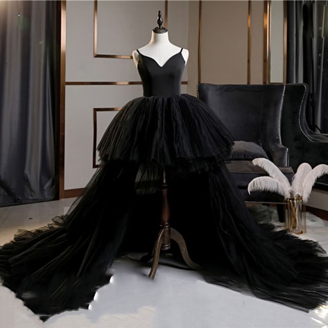 Gown Plain Tiered Wedding Spaghetti Strap