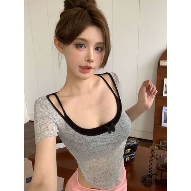 Neck Short-Sleeve Top Set: Square Camisole +