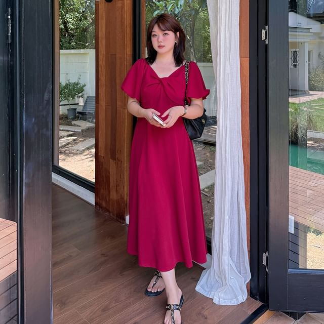 Plus Size Puff Short Sleeve V-Neck Plain Twist Midi A-Line Dress