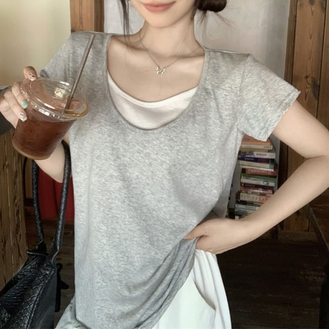Mock Two-Piece Round-Neck Short-Sleeved Tee