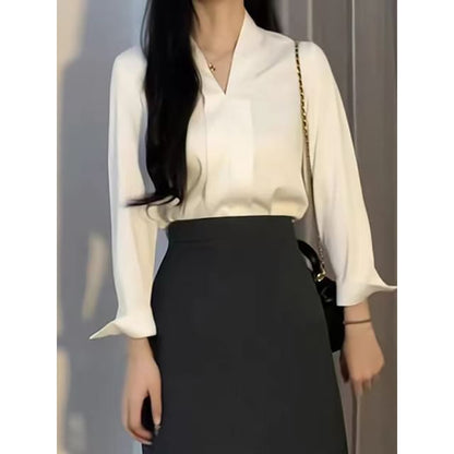 Plain V-Neck Long-Sleeved Blouse