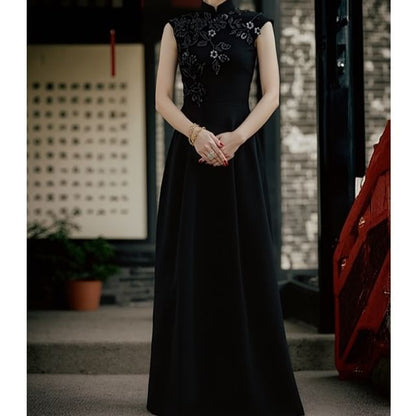 Sleeveless Mock Neck Floral Embroidered A-Line Evening Gown