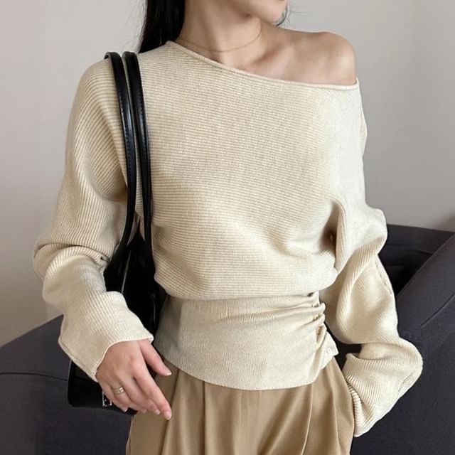Off Shoulder Plain Ruched Knit Top with Long Sleeves and Textured Finish