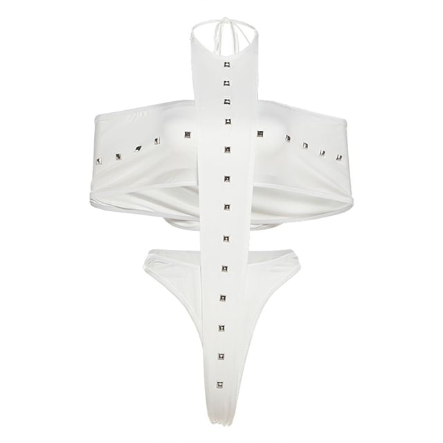 Cold-Shoulder Studded Panel Short-Sleeve Bodysuit & Low-Rise Shorts Set