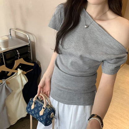 Asymmetrical Short-Sleeve Plain Tee