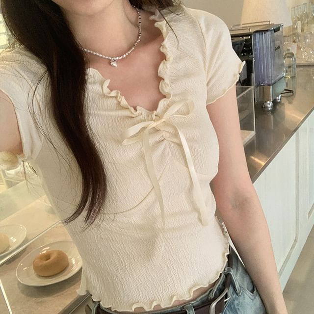 Short-Sleeve V-Neck Top Lace Crop