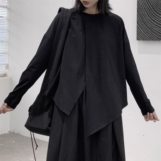 Asymmetrical Plain Shirt with Long Sleeves and Contemporary Silhouette
