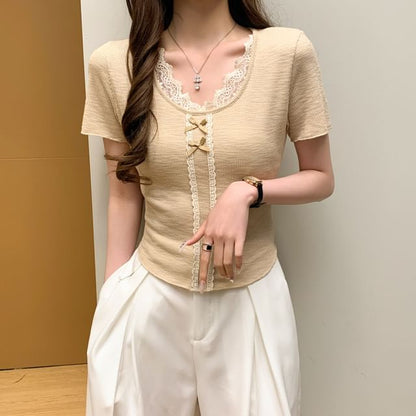 Scoop Neck Lace Trim Tee
